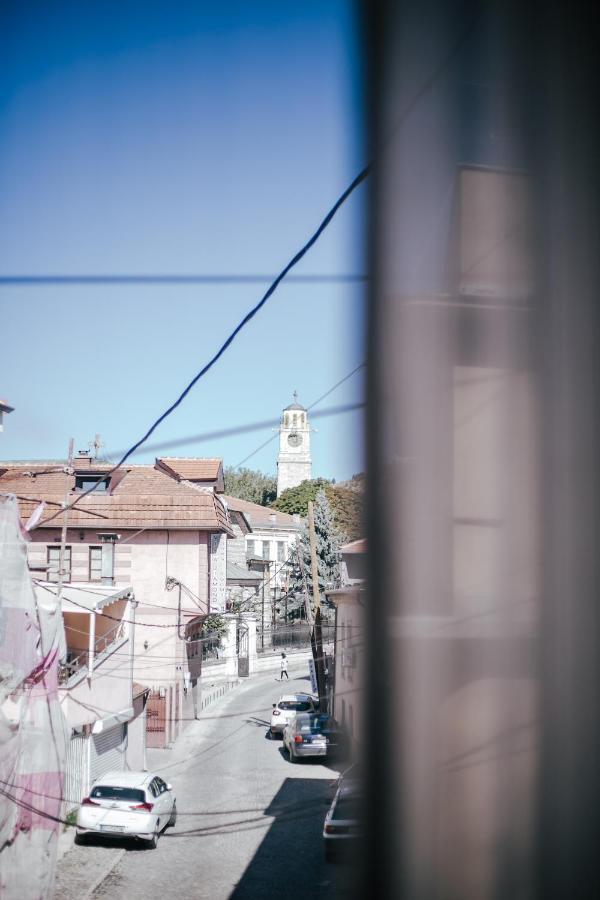 White & Wood Aparthotel Bitola Bagian luar foto